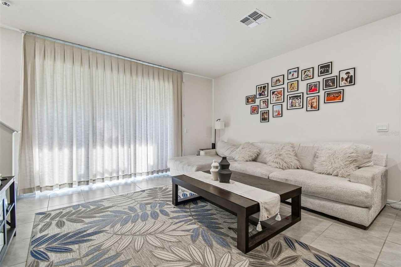 11070 Crescent Deer Dr - Photo 5 of 50