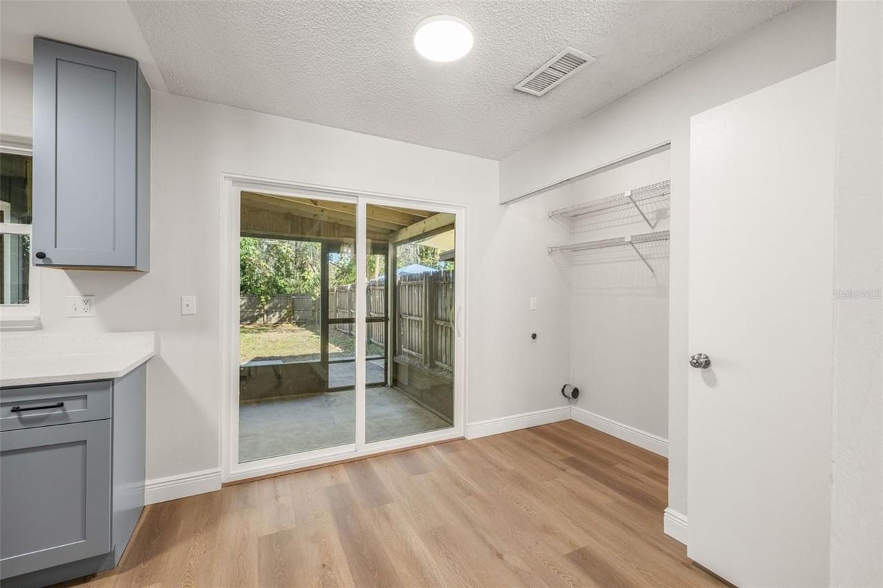 14309 Village View Dr - Photo 7 of 15