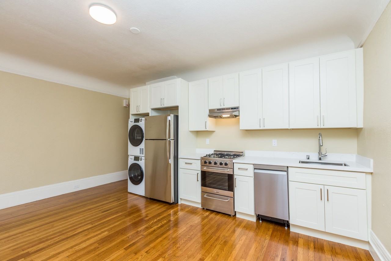 721 Geary - Photo 3 of 18