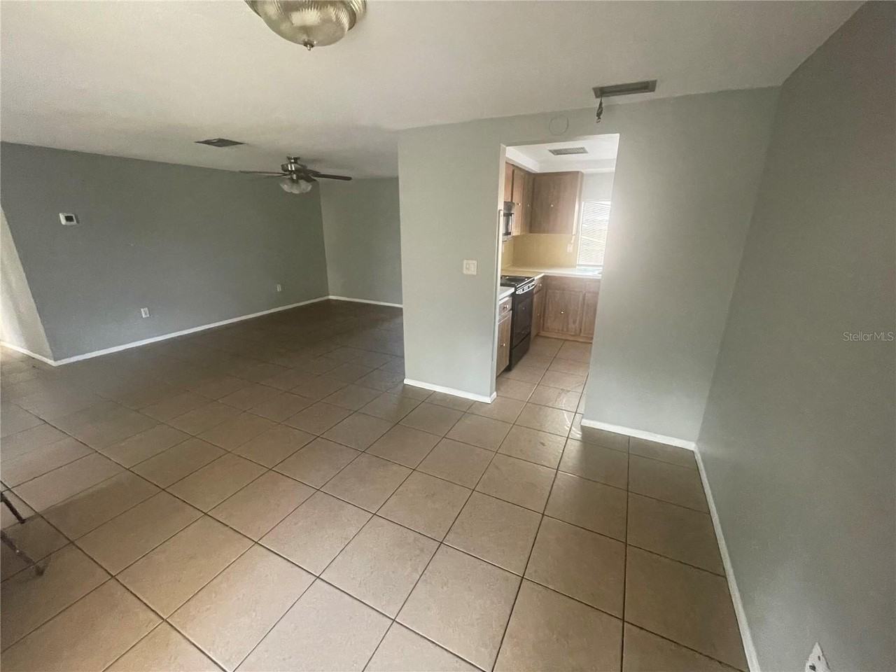 4037 Claremont Dr - Photo 6 of 21