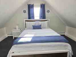 featured image of 8 Pavilion Street #3