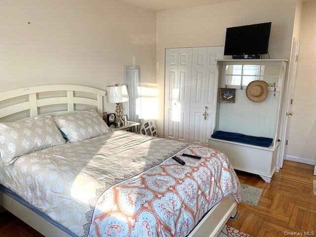 65 Lincoln Blvd Apt D17 #D17 - Photo 3 of 15