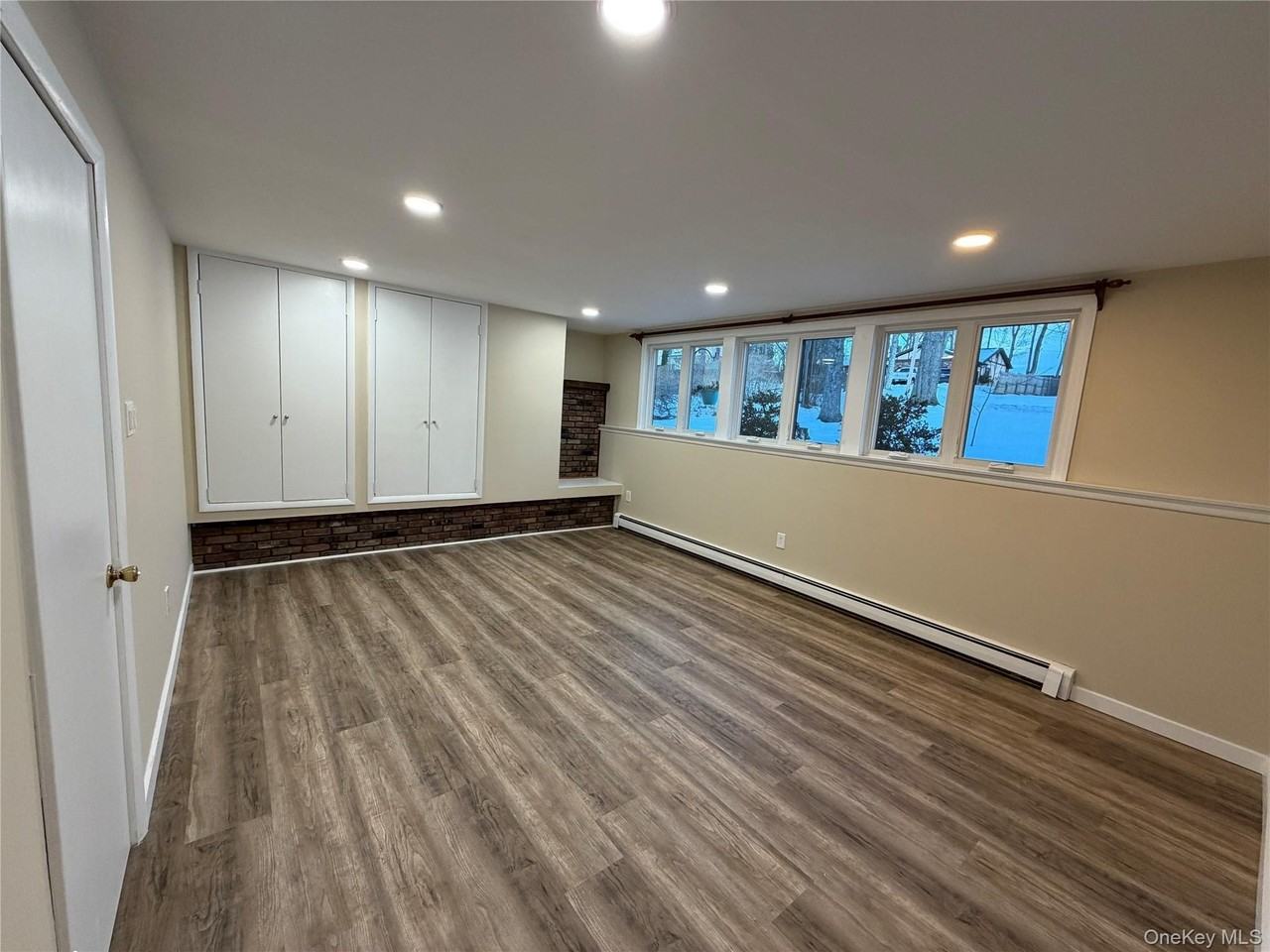 125 Longdale Rd - Photo 5 of 7