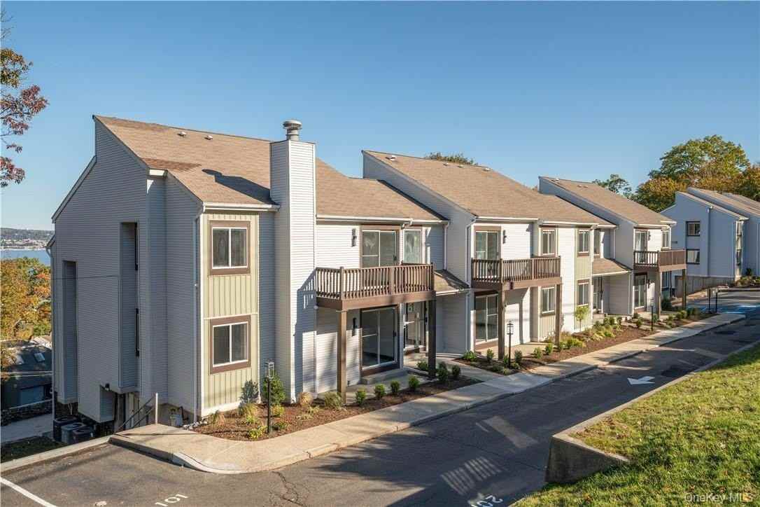 8-12 S Boulevard Unit 8-104 #8-104 - Photo 3 of 36