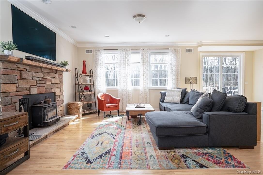 56 Benjamin Meadow Rd - Photo 6 of 36