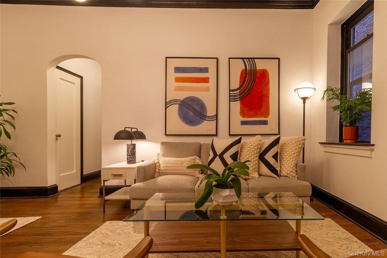 407 Central Park W Apt 1a #1A - Photo 2 of 7