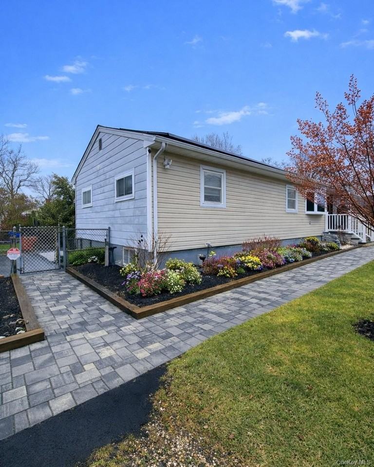 39 Musket Dr - Photo 4 of 32