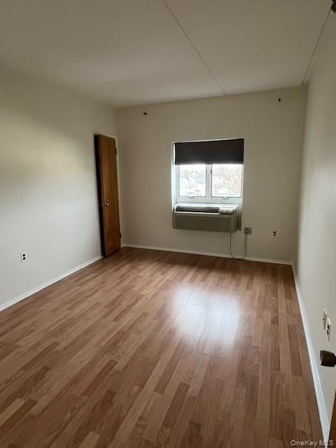 205 Mineola Blvd Apt 5h #5H - Photo 5 of 14
