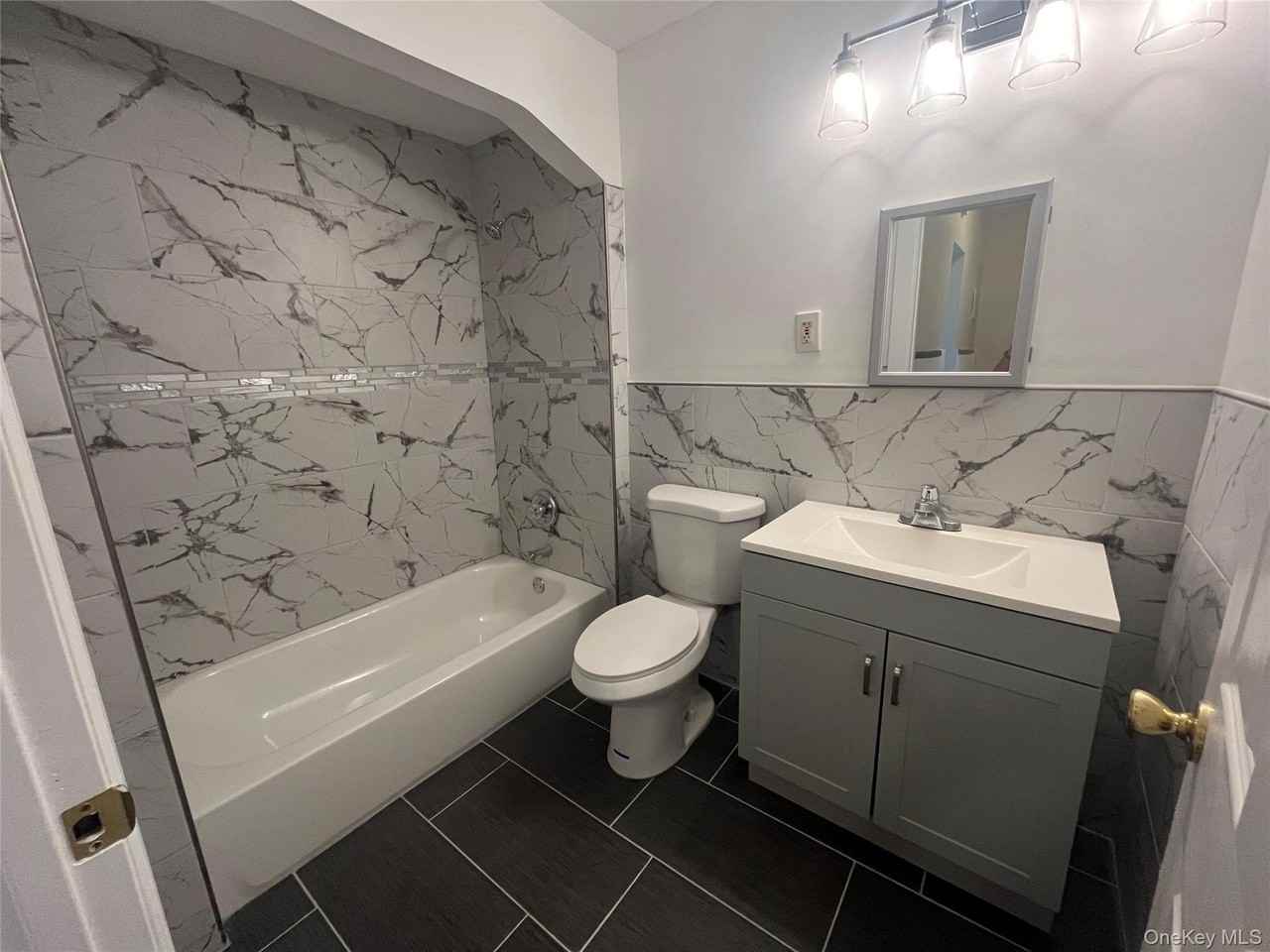 3 Baldwin Pl Unit 3 #3 - Photo 5 of 9