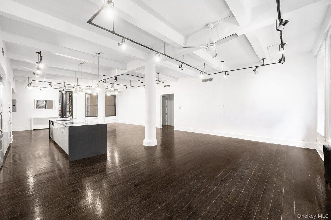 165 William St Apt 2 #2 - Photo 3 of 10