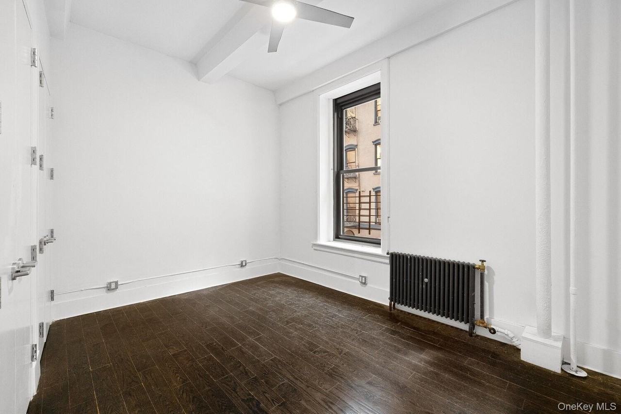 165 William St Apt 2 #2 - Photo 6 of 10