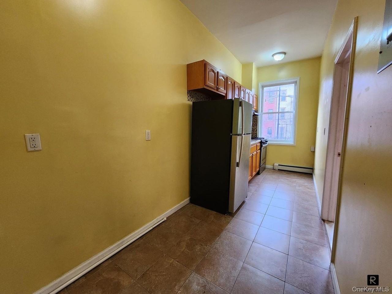 21 Stanhope St Unit 2 #2 - Photo 6 of 8