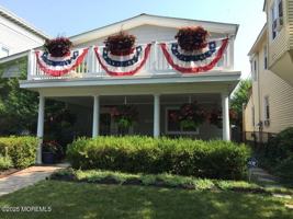 featured image of 330 330 Sylvania Avenue unit: Summer