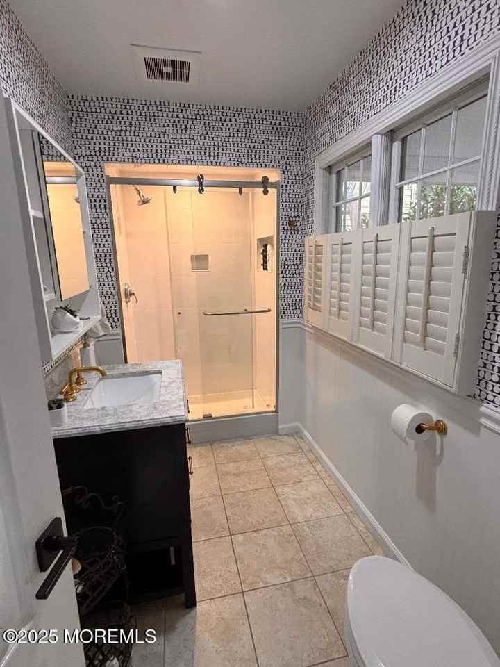 330 330 Sylvania Avenue unit: Summer - Photo 6 of 50