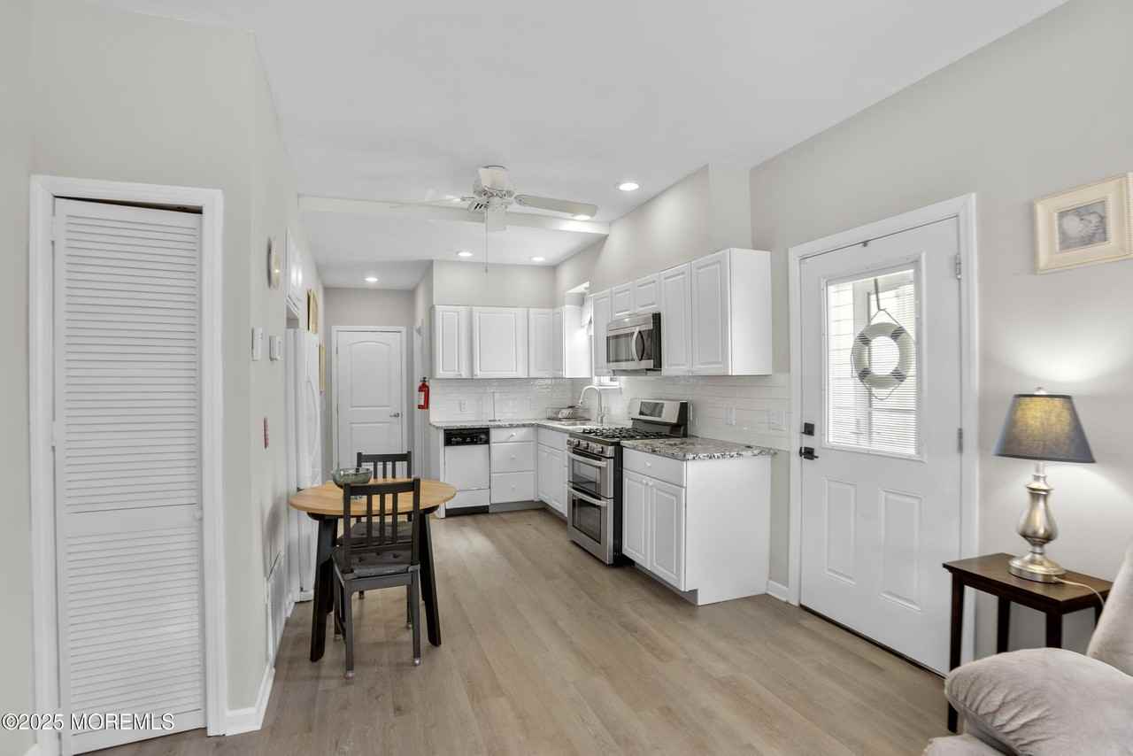 488 2nd Ave Unit Rear #REAR - Photo 3 of 8