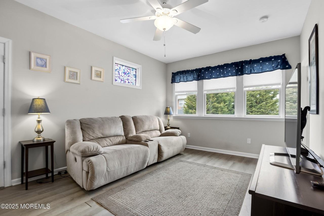 488 2nd Ave Unit Rear #REAR - Photo 6 of 8