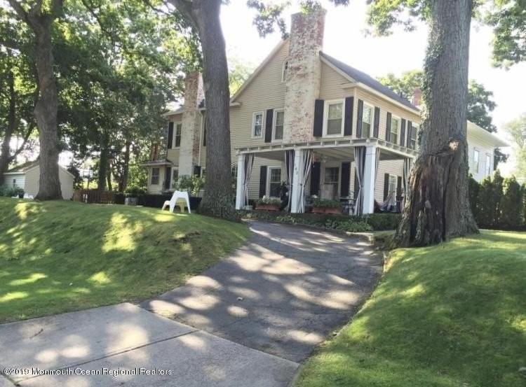 102 Lake Dr - Photo 2 of 14