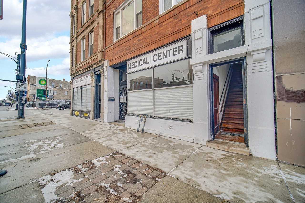 1002 N Western Ave Unit 2 #2 - Photo 5 of 21