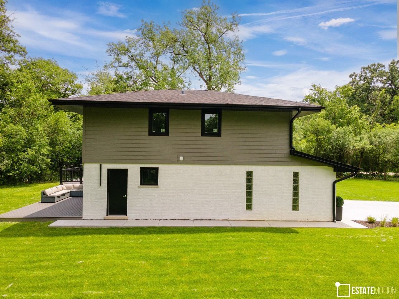 12407 S 91st Ave - Photo 7 of 50