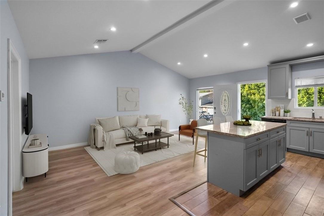 24446 Martha St - Photo 3 of 22