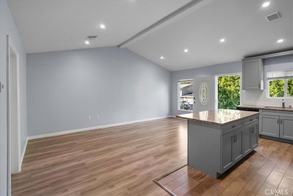 24446 Martha St - Photo 4 of 22