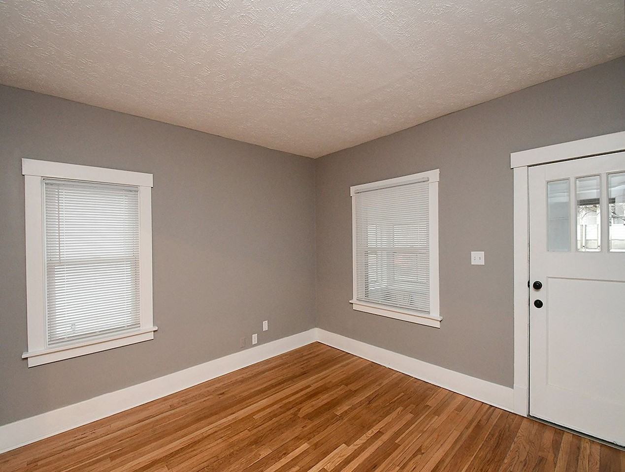 2517 N 49th St - Photo 5 of 29