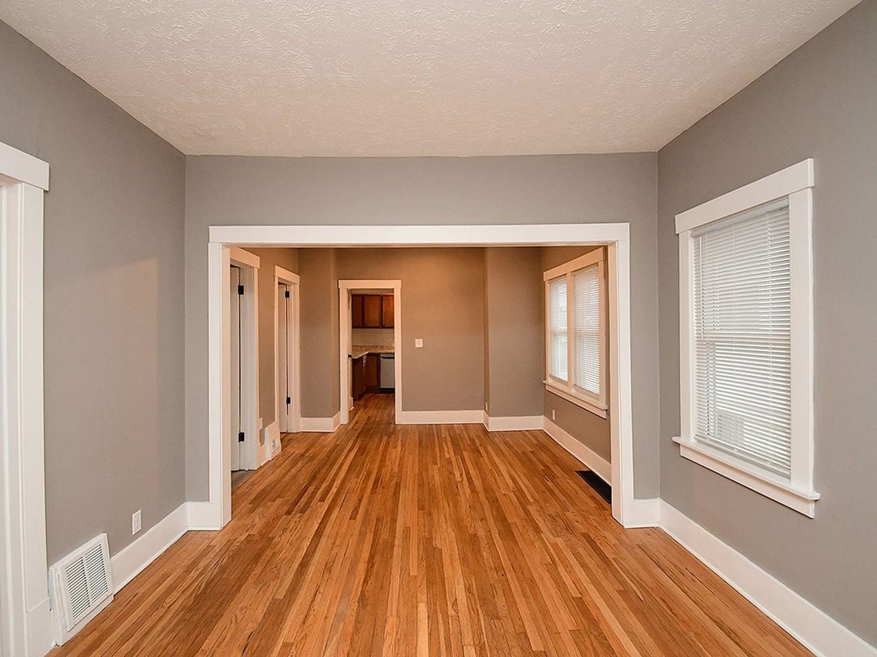 2517 N 49th St - Photo 6 of 29