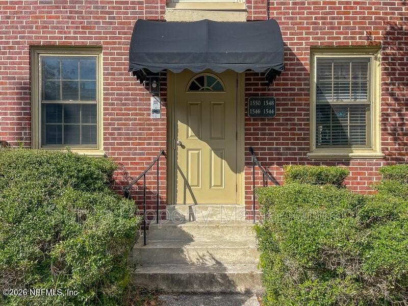 1550 Palm Ave Unit 1550 #1550 - Photo 3 of 23