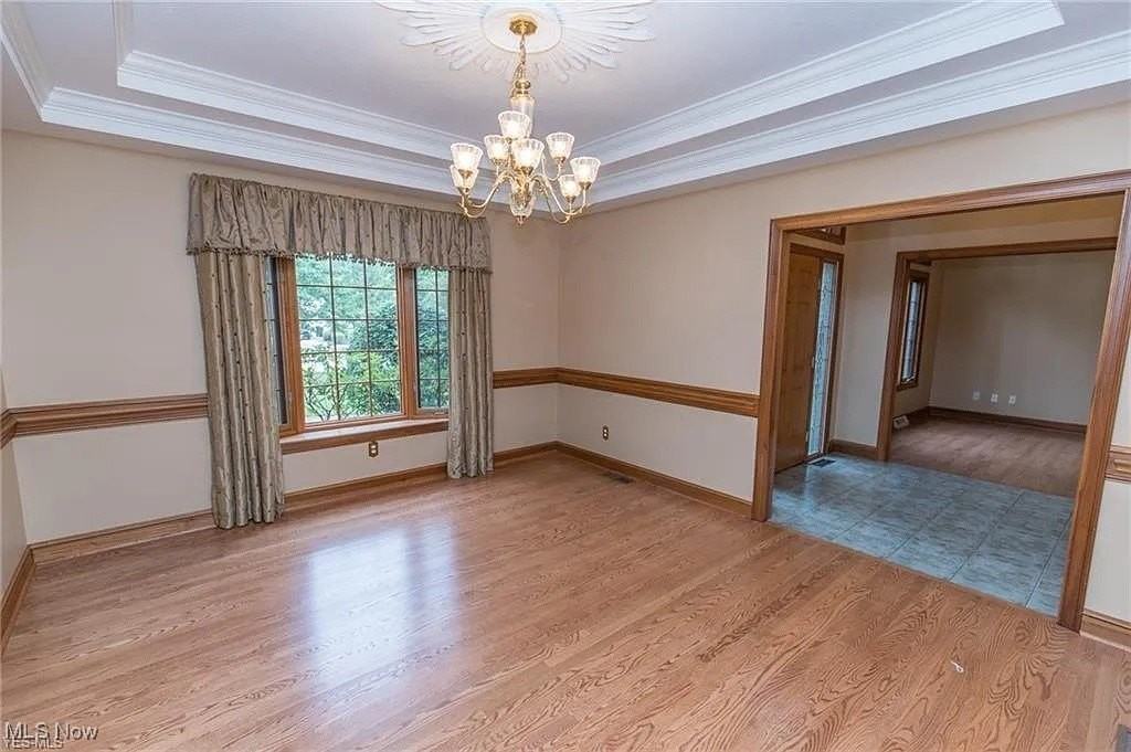 7264 Forestwood Dr - Photo 6 of 34