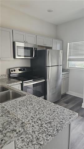 4504 Pontchartrain Dr #2E - Photo 6 of 12