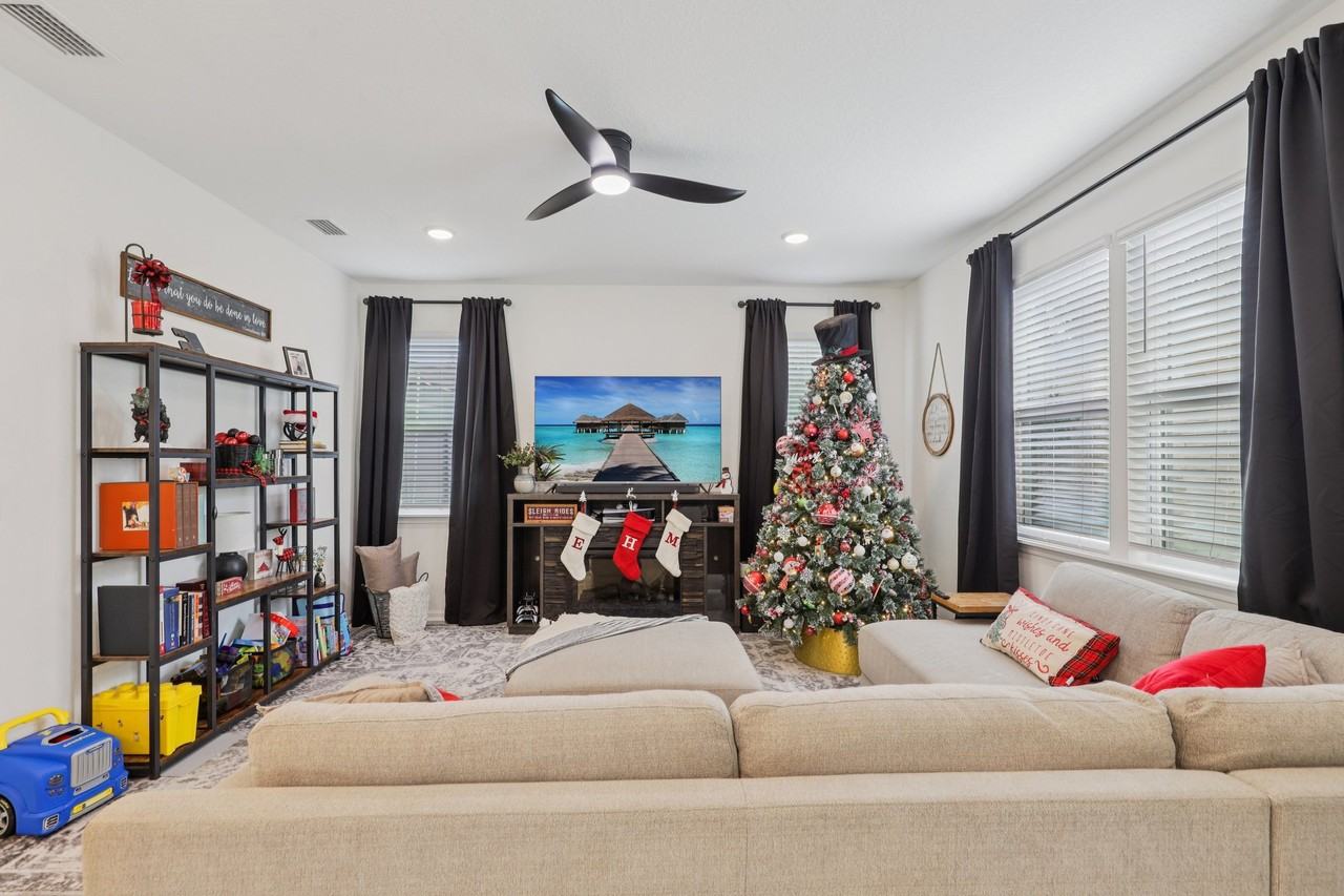 7233 Mahogany Run Dr #1 - Photo 2 of 21