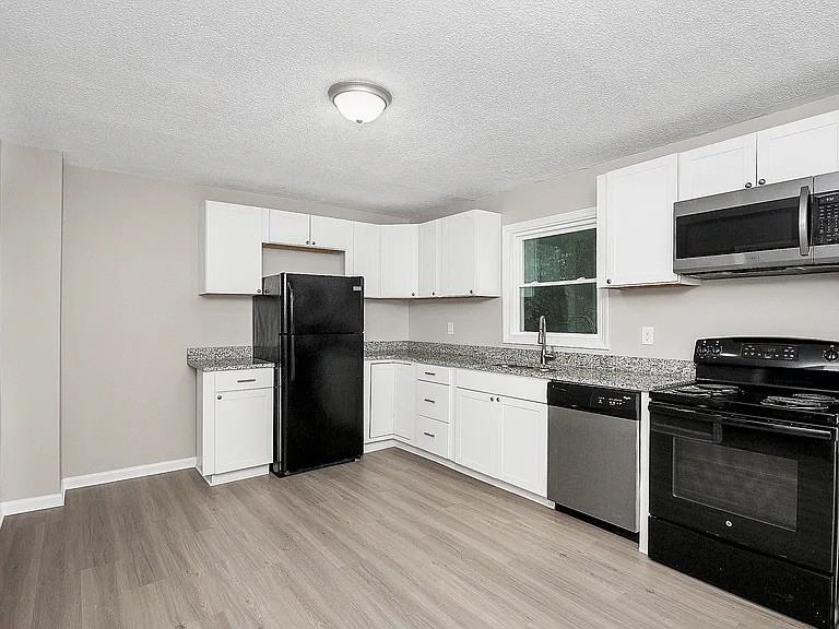 311 N Long St #1 - Photo 4 of 18