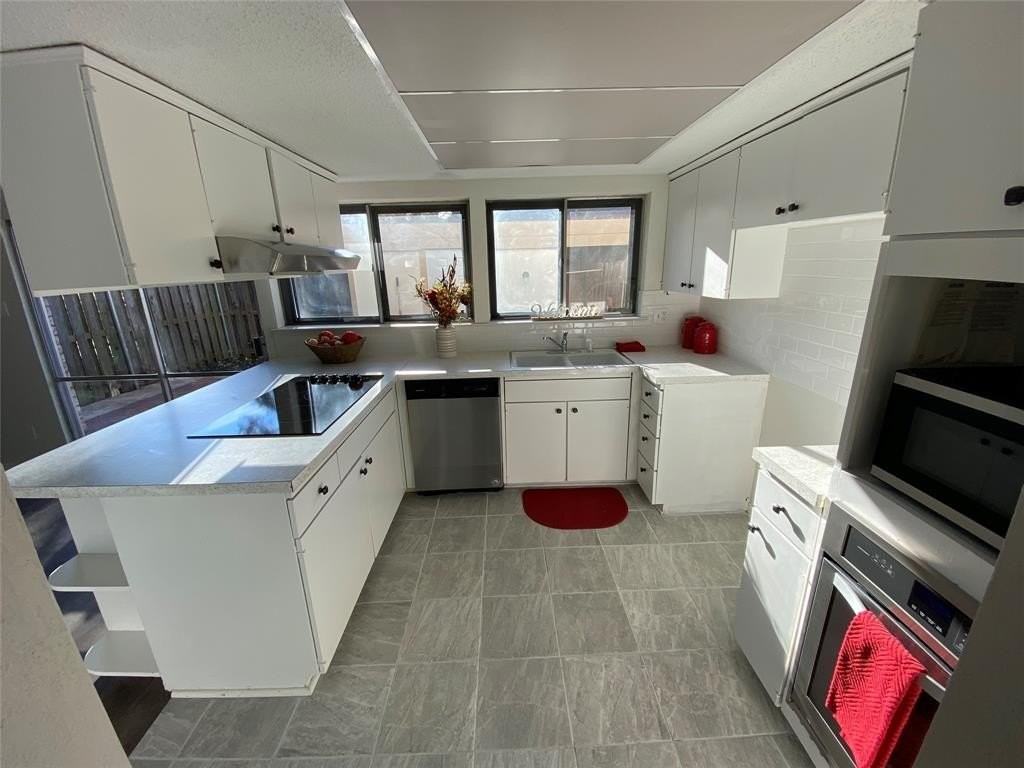 410 Westview Ter - Photo 4 of 26