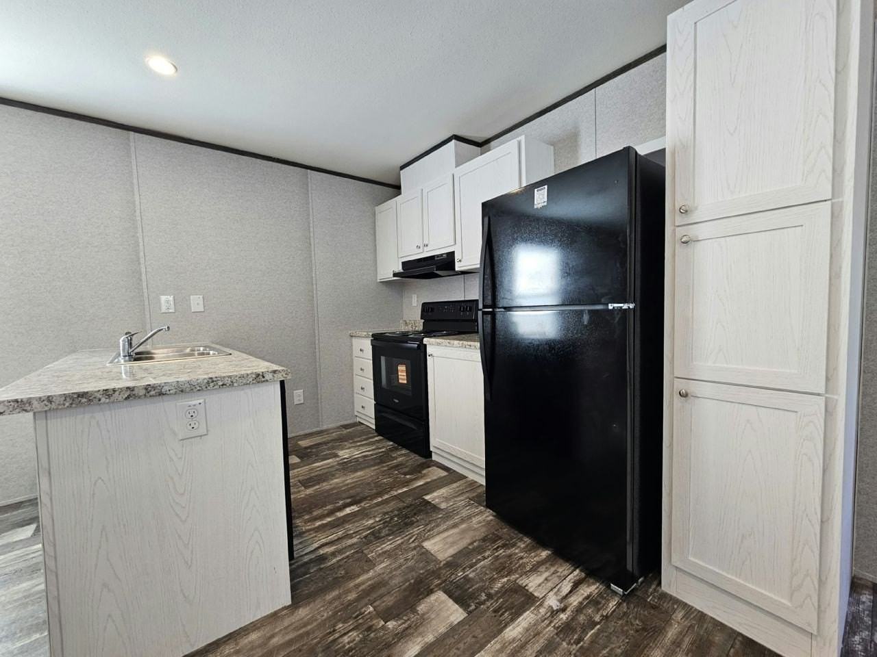 1041 Myakka Dr #2098 - Photo 3 of 11