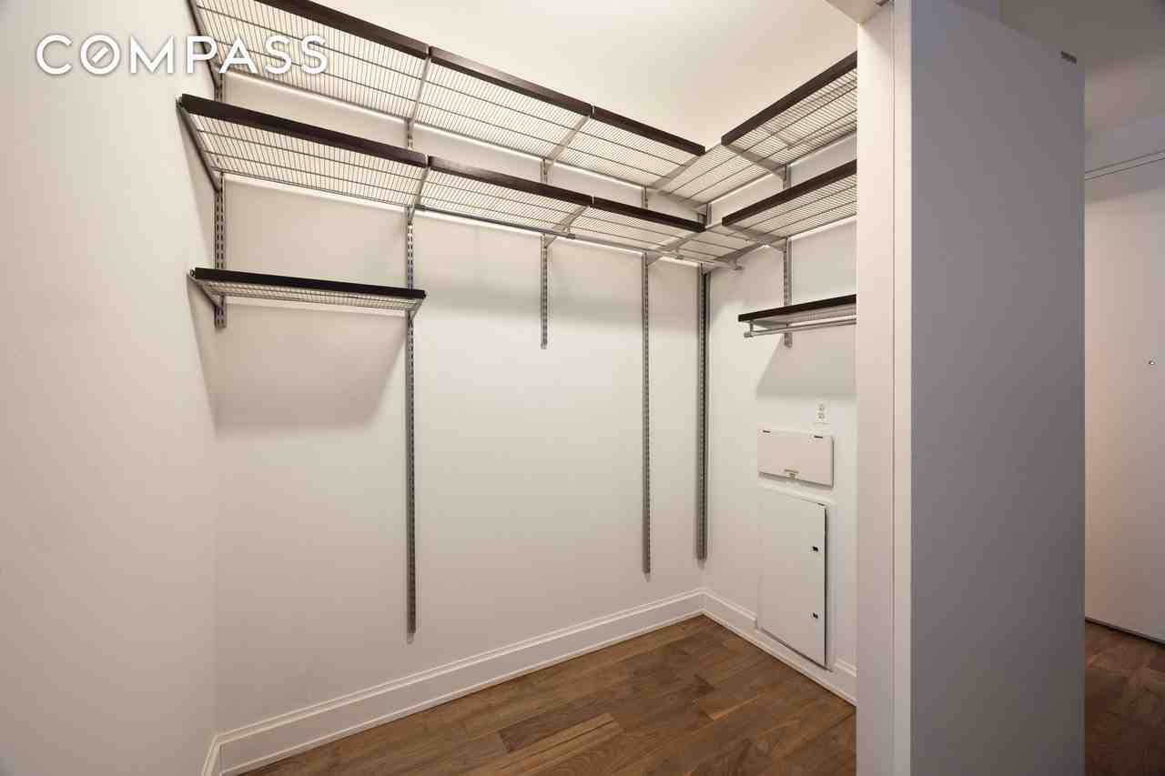 140 W 22nd St #2B - Photo 7 of 10