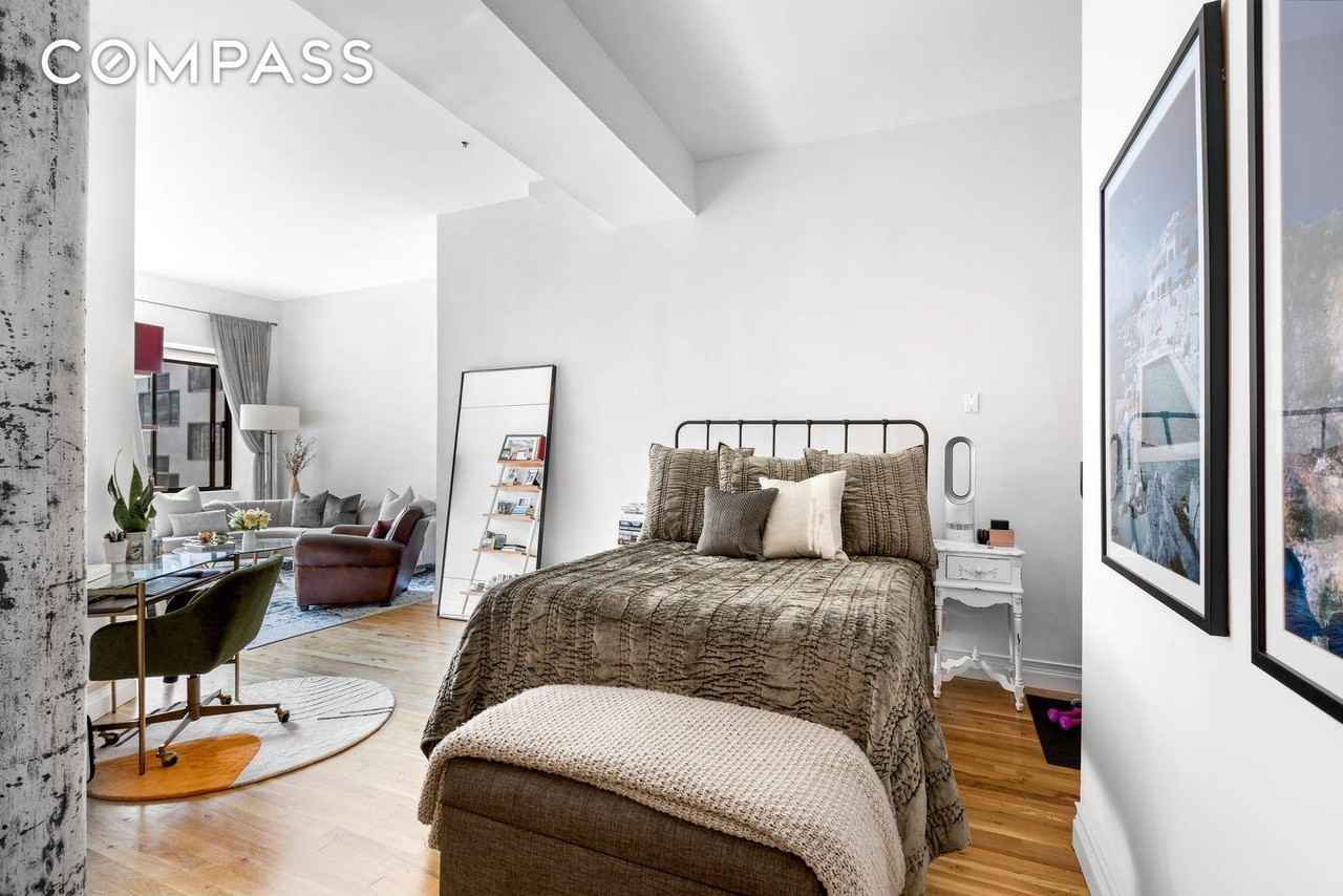 77 Bleecker St #819 - Photo 3 of 8