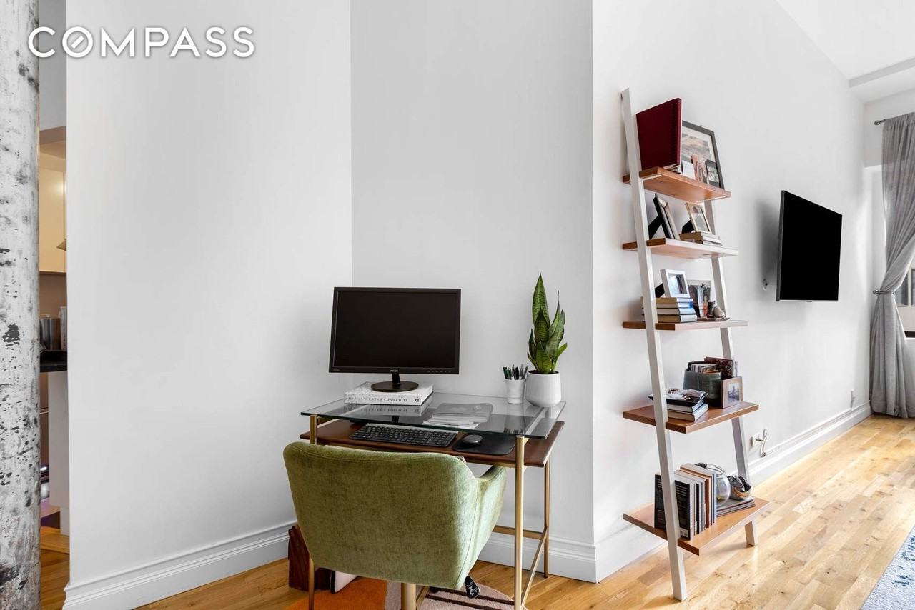 77 Bleecker St #819 - Photo 5 of 8