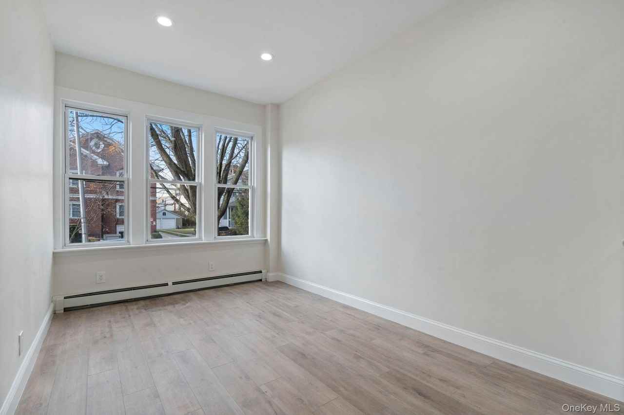 4227 214th Pl #1 - Photo 7 of 22