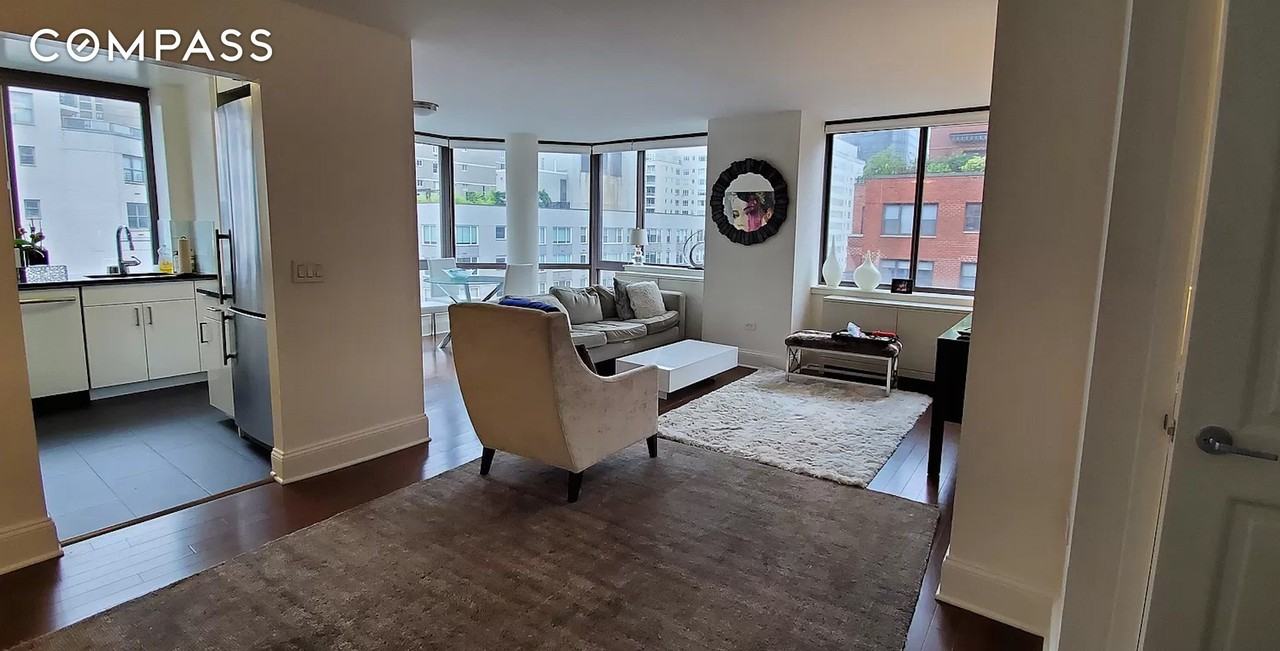 300 E 64th St #16A - Photo 3 of 8