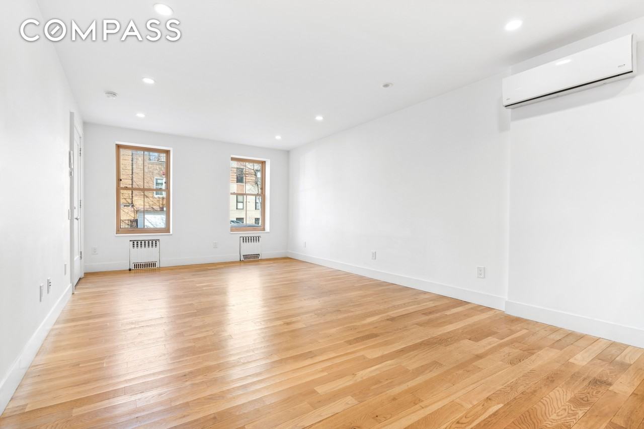 1515 11th Ave #1 - Photo 2 of 6