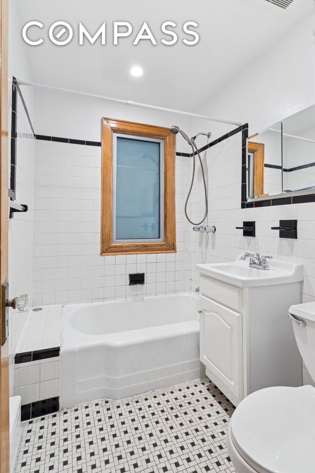 1515 11th Ave #1 - Photo 6 of 6