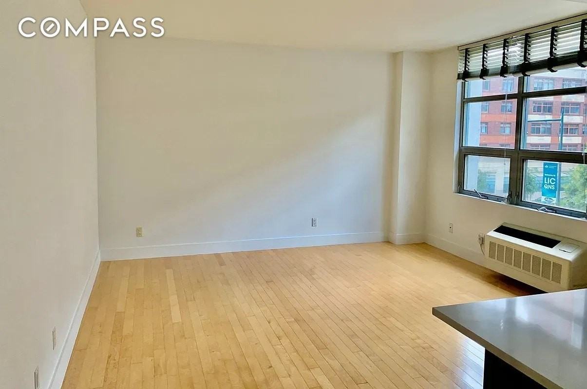 509 48th Ave #3L - Photo 5 of 9