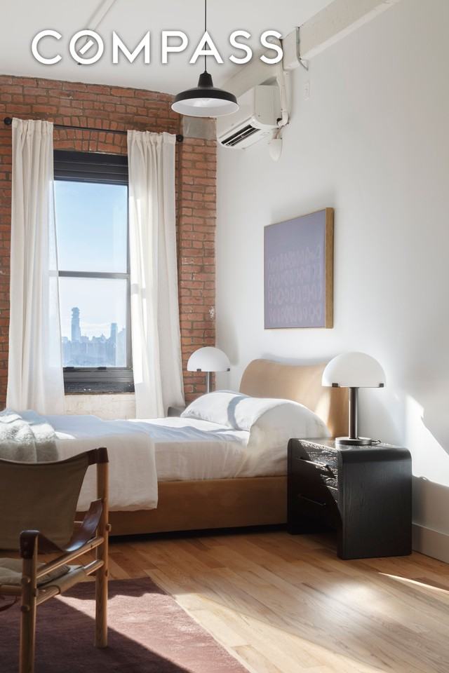 239 Banker St #2G - Photo 3 of 12