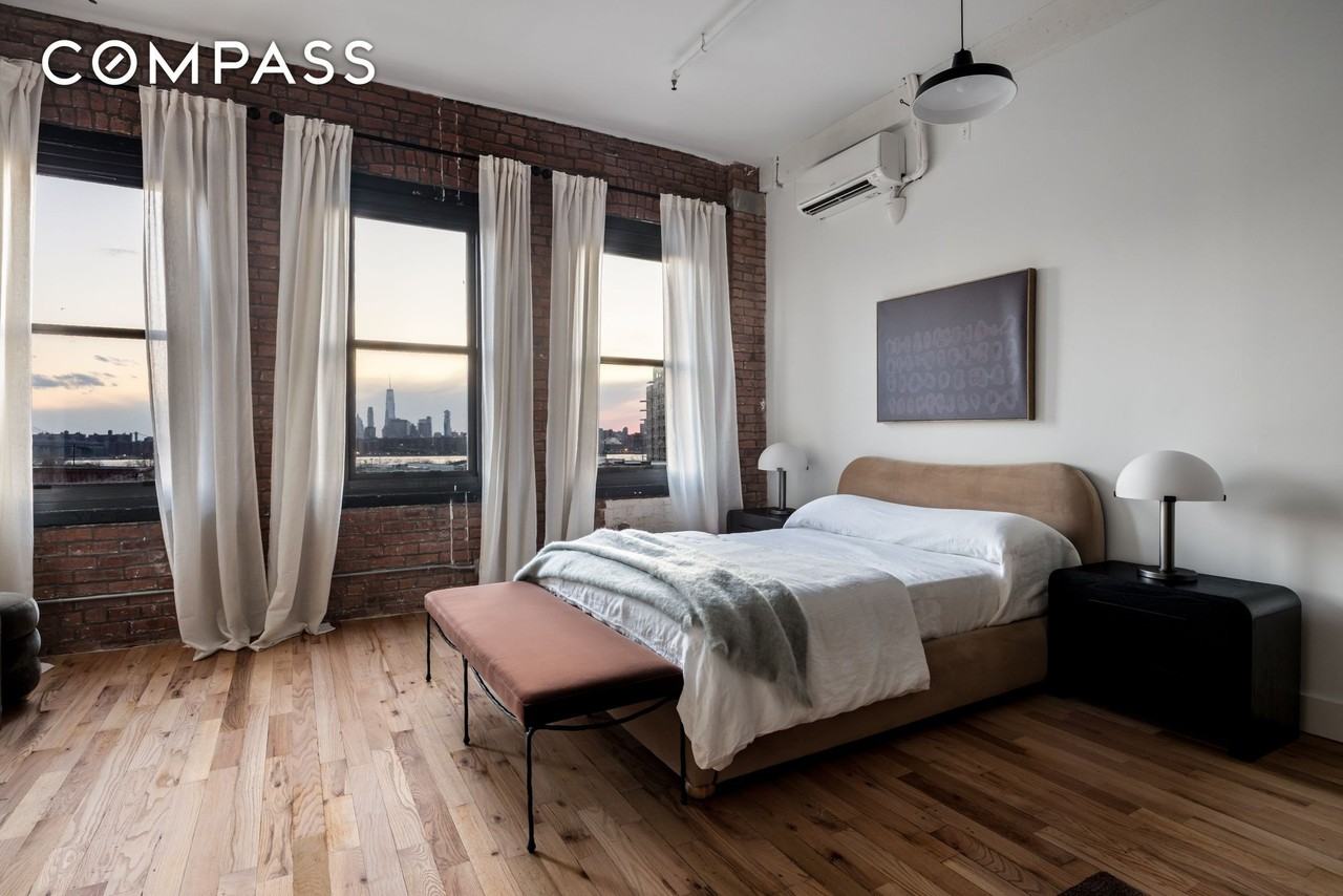 239 Banker St #2G - Photo 7 of 12