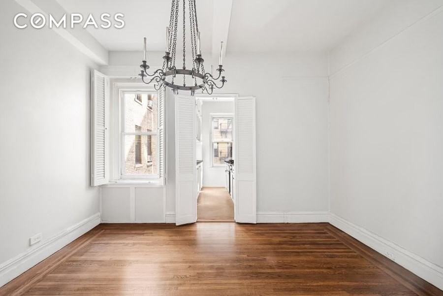 77 Park Ave #11A - Photo 3 of 6