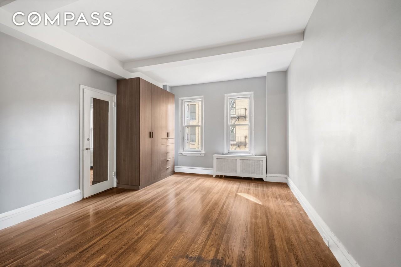 77 Park Ave #11A - Photo 5 of 6