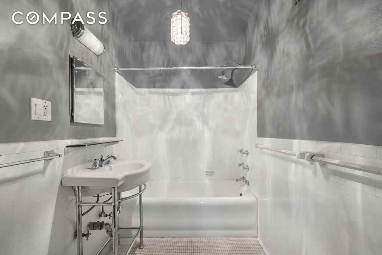 77 Park Ave #11A - Photo 6 of 6