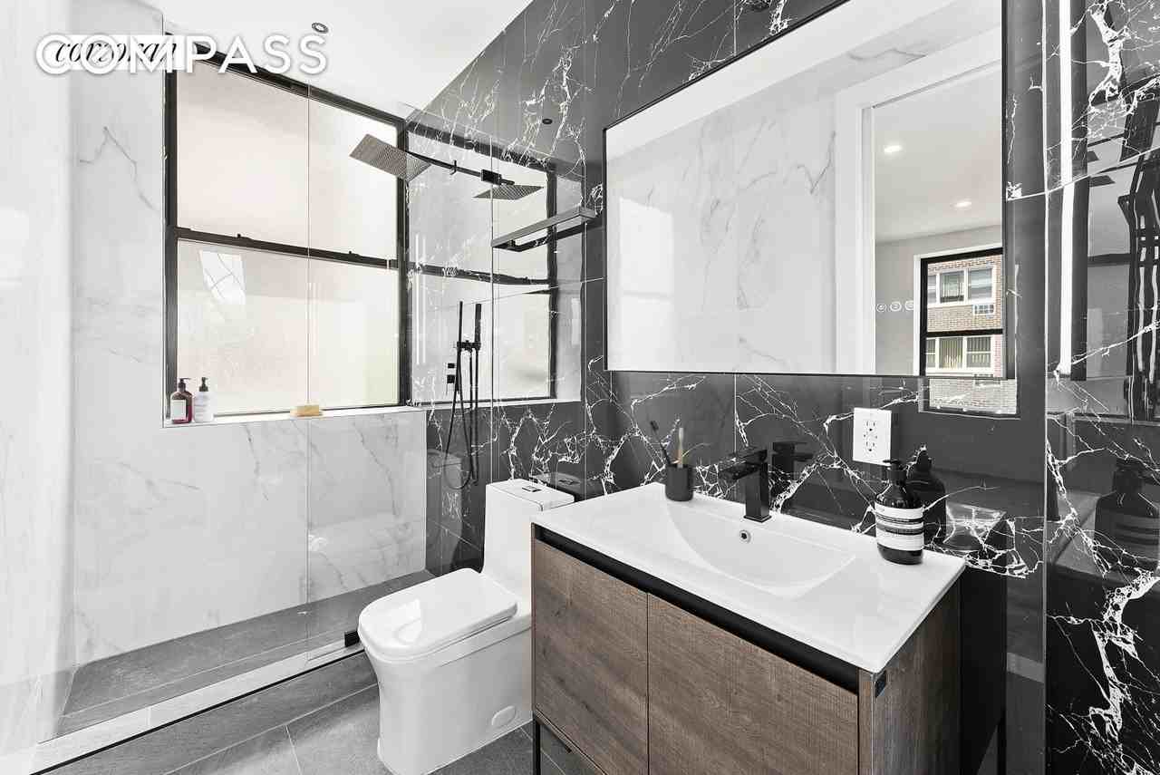 89 7th Ave S #2A - Photo 3 of 5