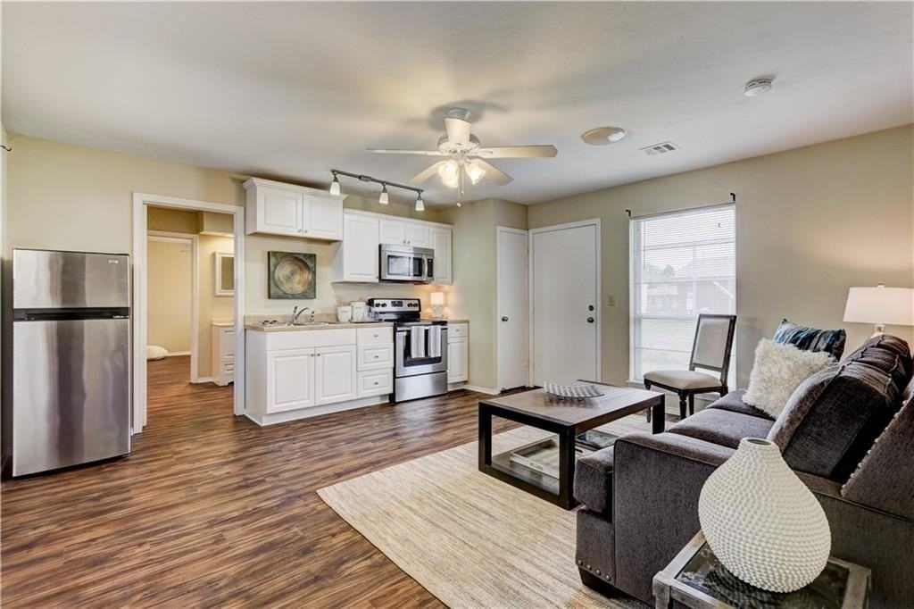 5901 N Macarthur Blvd Ste C #C