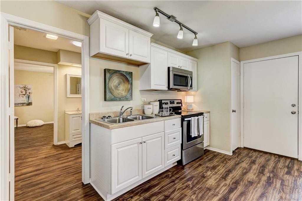 5901 N Macarthur Blvd Ste C #C - Photo 7 of 32